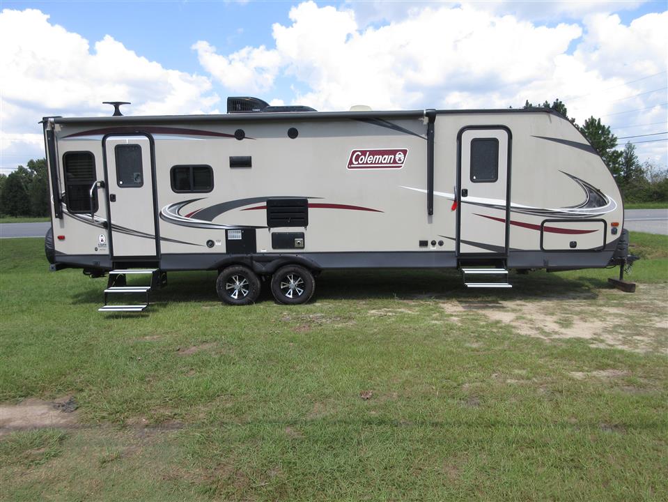2018 Coleman (by Dutchmen) Light Series 2605RL