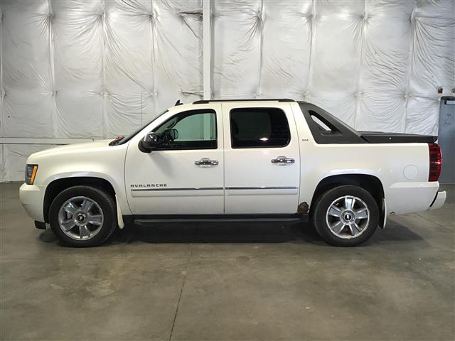 2010 Chevrolet Avalanche 1500 LTZ 4WD