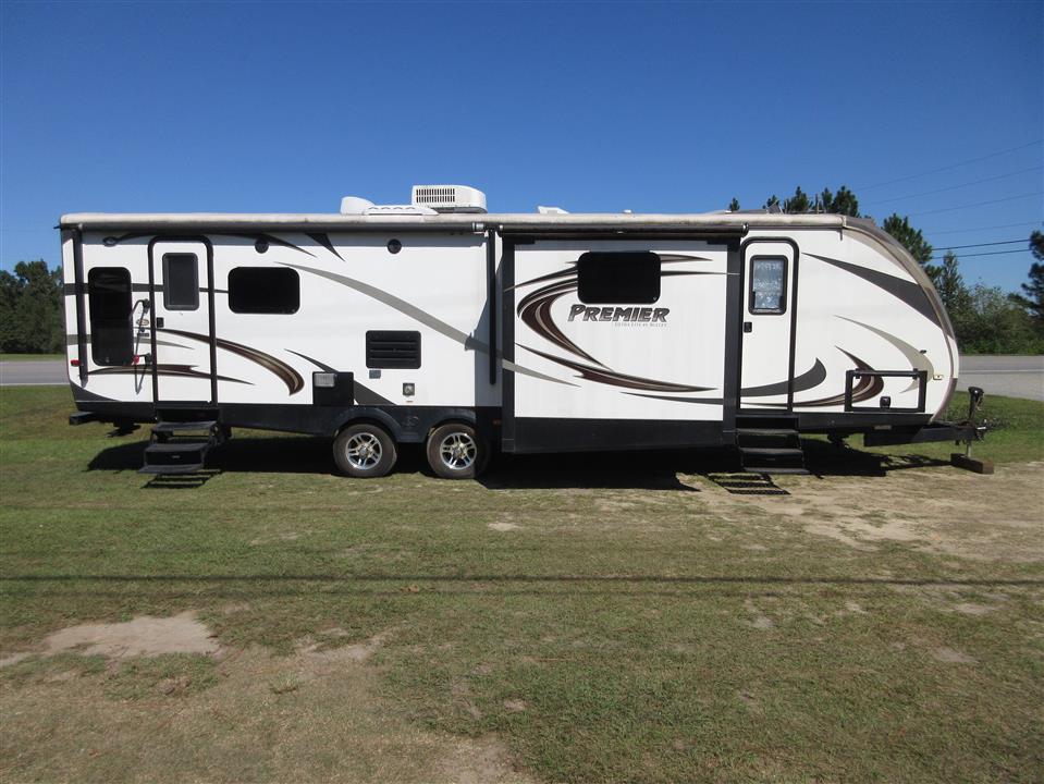 2013 Keystone Bullet Premier 33BLPR