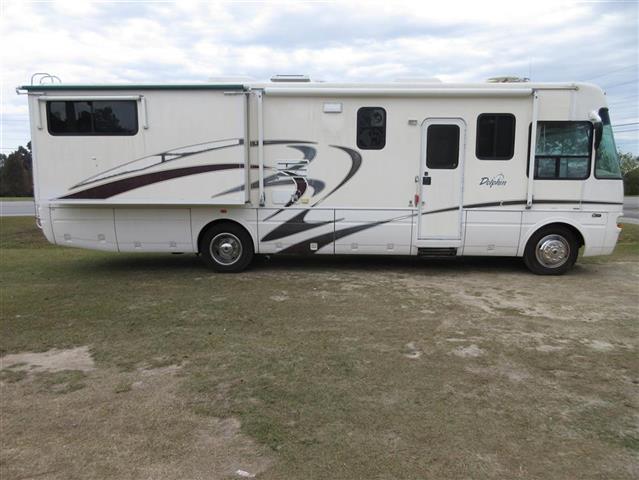 2003 National RV Dolphin M-5342