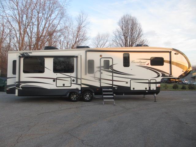 2020 Forest River Cardinal Luxury 3456RLX