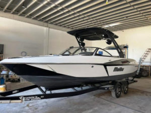 25′ – 2017 Malibu Wakesetter 25 LV
