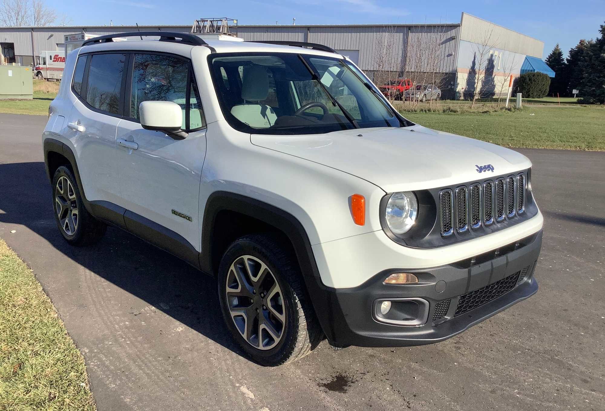 2017 Jeep Renegade Latitude 4WD Sport Utility 4-DR