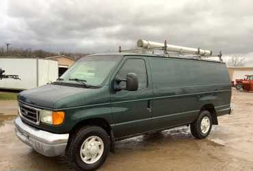 2005 Ford E-350 Cargo Van