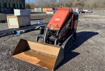 Ditch Witch SK750 mini loader with 52” 1/3 yard bucket attachment