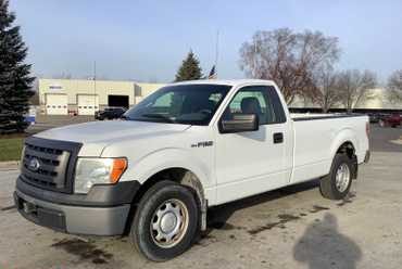 2010 Ford F-150 XL 8-ft. Bed 2 WD Regular cab pickup 4-DR