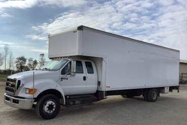 2015 Ford F-650 26’ Moving Box Truck