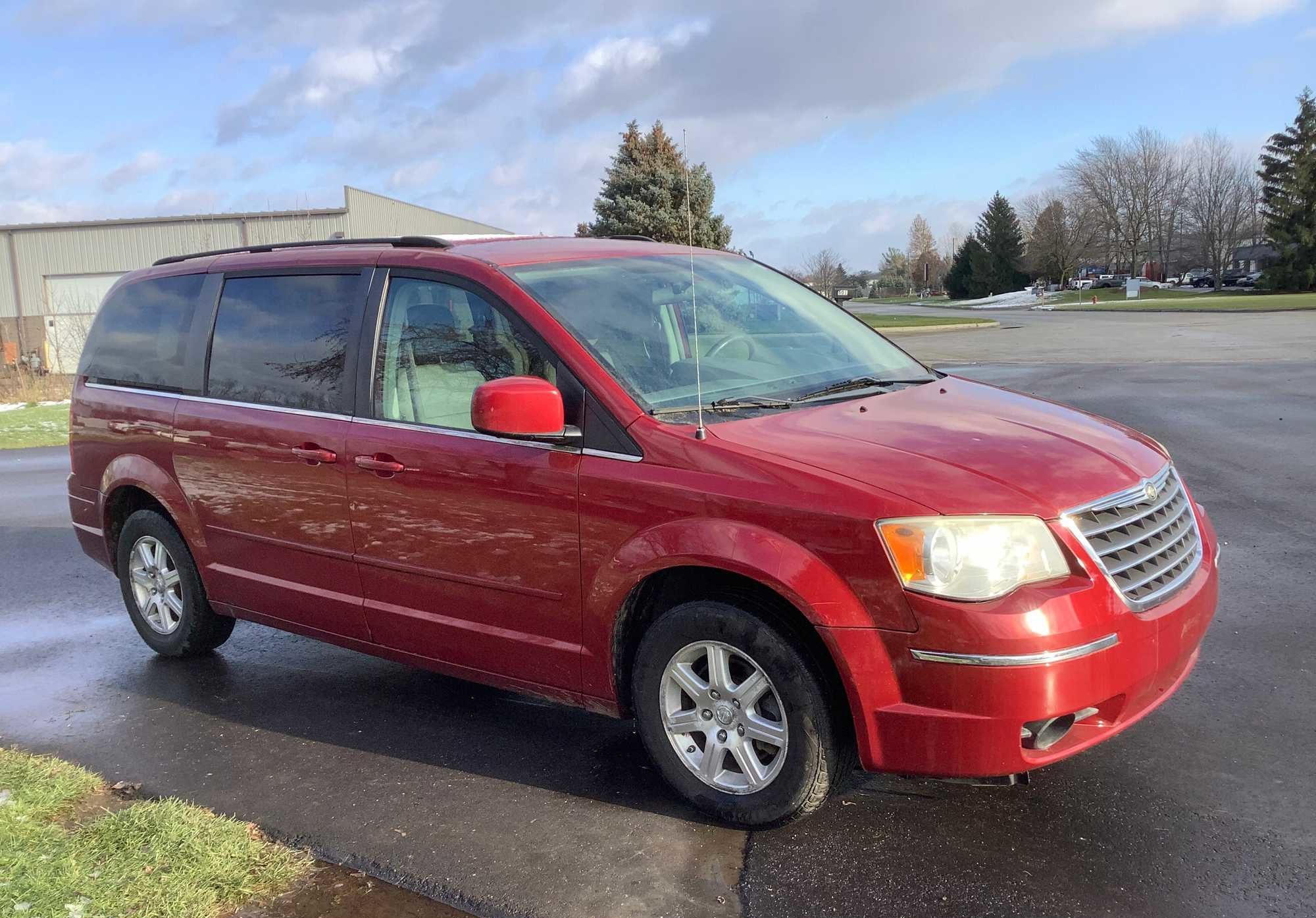 2008 Chrysler Town & Country Touring SPORTS VAN