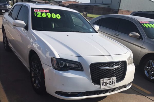 2017 Chrysler 300S AWD Repo Finder