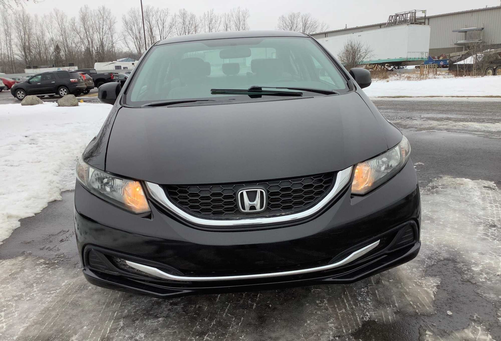 2013 Honda Civic LX Sedan 4-DR