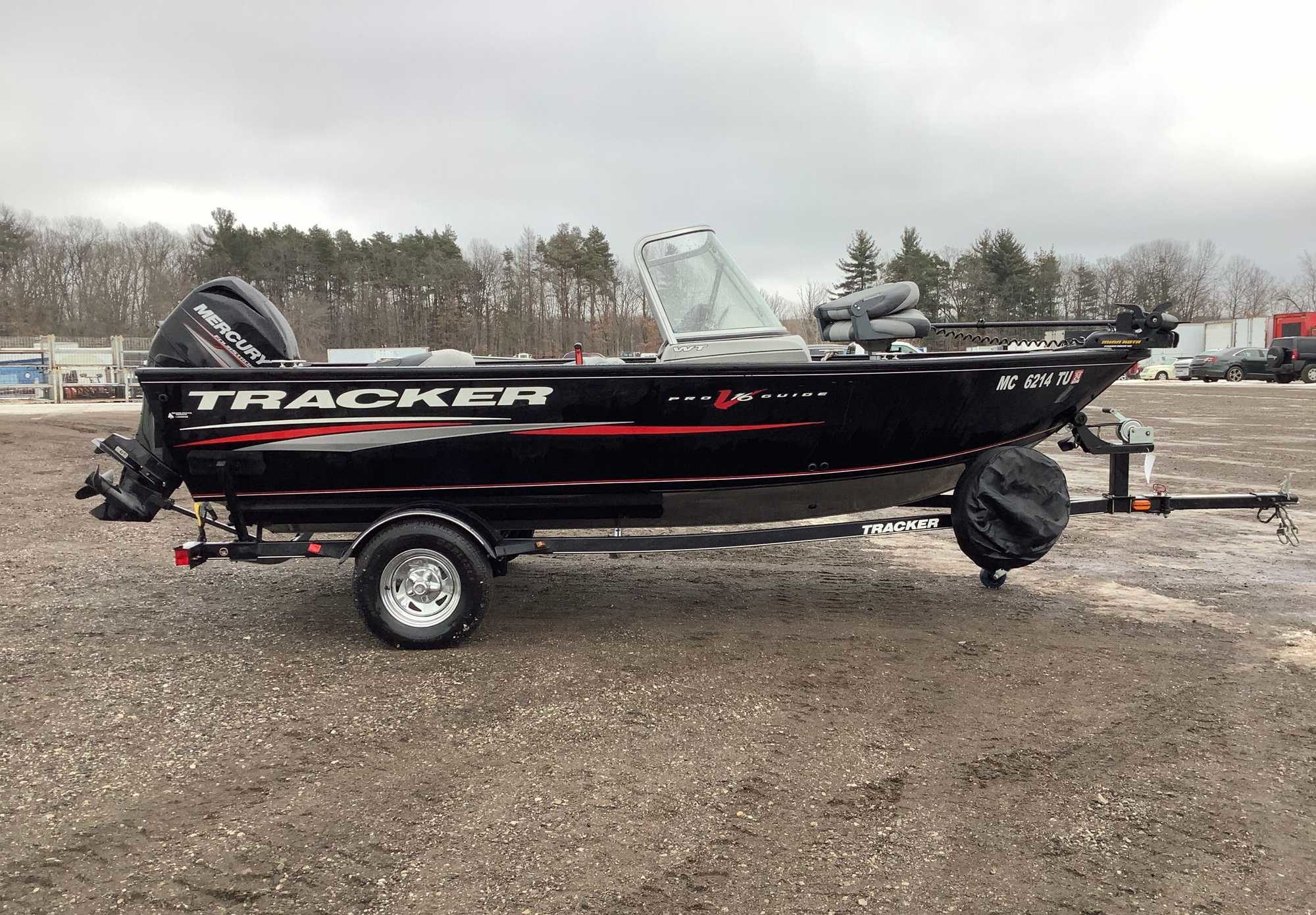 2015 Tracker Proglide V16