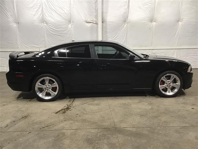 2011 Dodge Charger R/T RWD