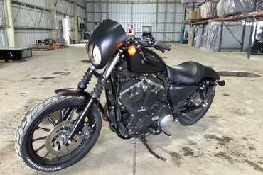 2015 Harley Davidson Iron 883 Motorcycle