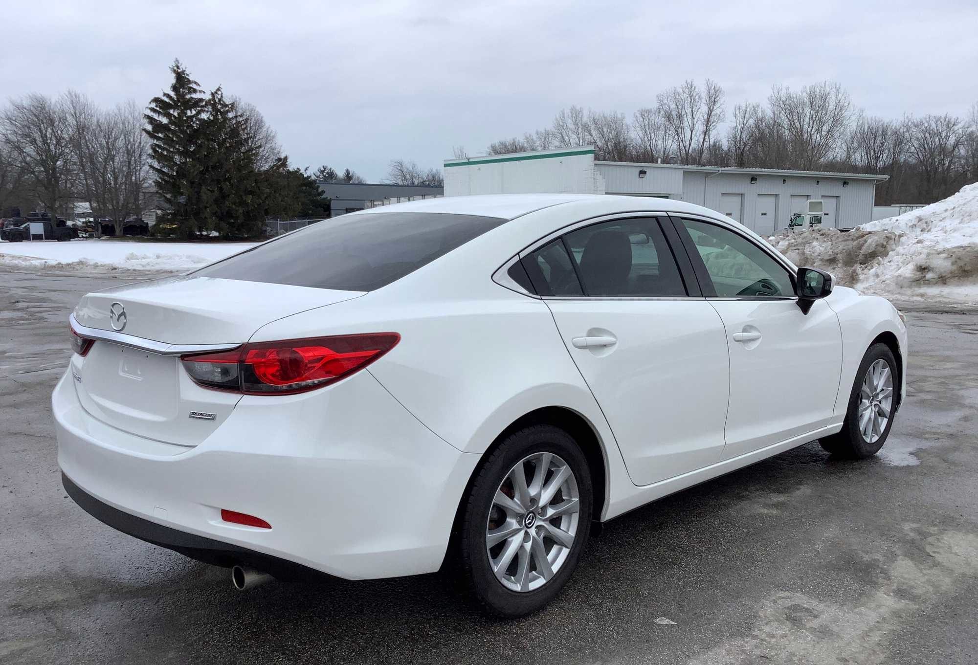 2014 Mazda 6 i Sport Hatchback 4-DR