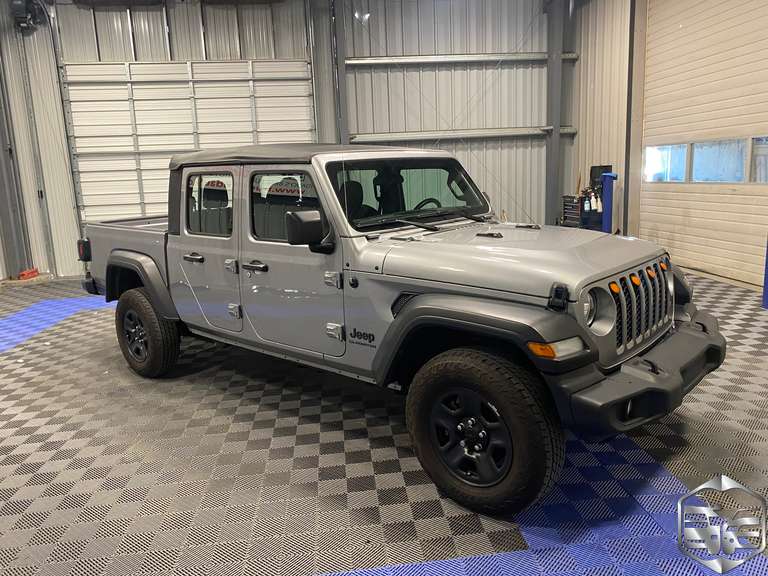 2021 Jeep Gladiator Sport