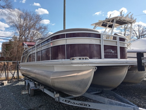 23′ – 2018 Bennington SX23