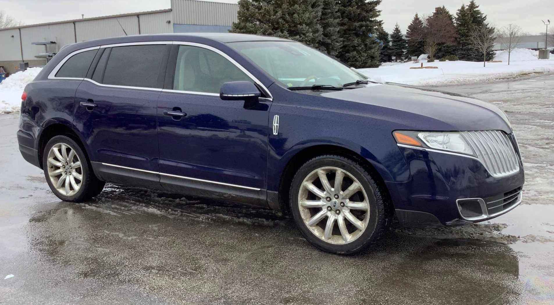 2011 Lincoln MKT 3.7 AWD Sport Utility 4-DR