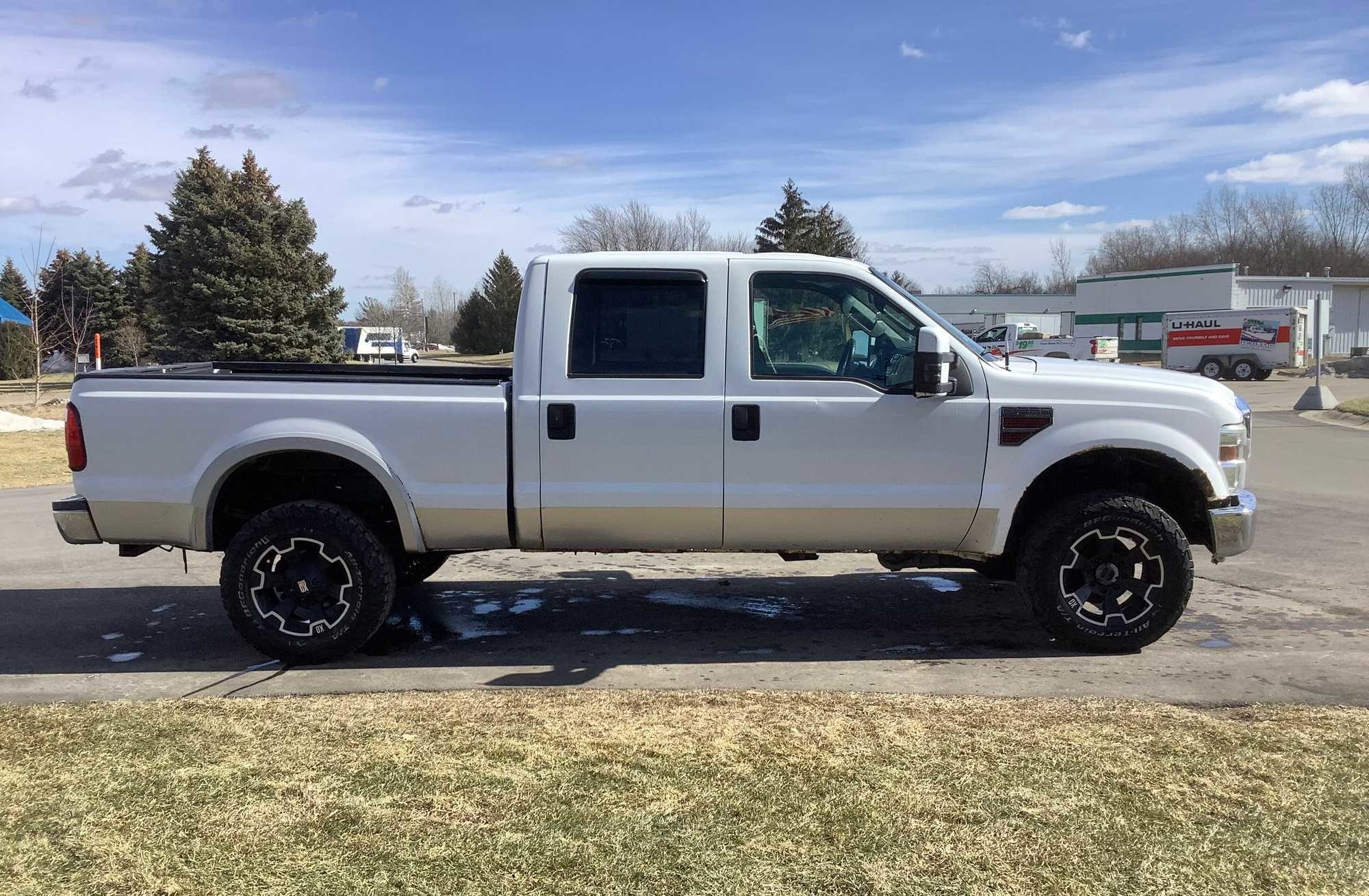 2008 Ford F350SD Crew Cab 4WD Pickup