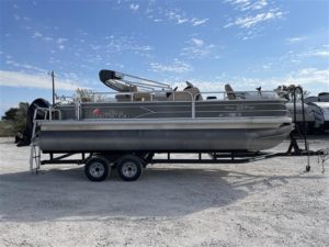 2016 Sun Tracker Fishing Barge 22 DLX