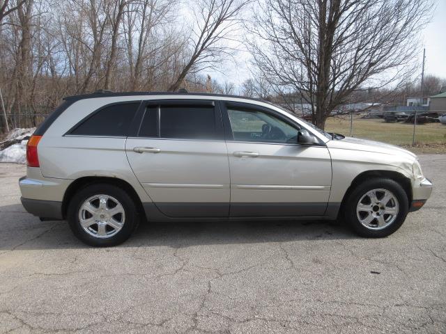 2005 Chrysler Pacifica Touring AWD