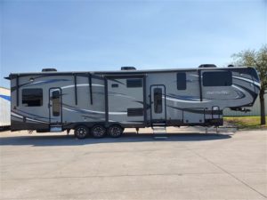 2017 Jayco Seismic 4112