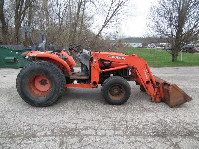 Kubota L3130