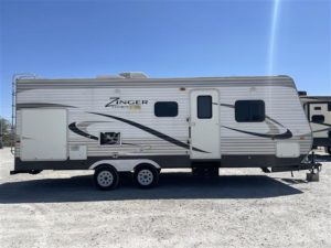 2015 Crossroads Zinger 25RB