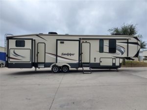 2019 Forest River Sandpiper 384QBOK