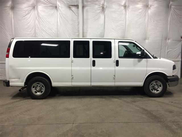 2017 Chevrolet Express Extended 3500 LT