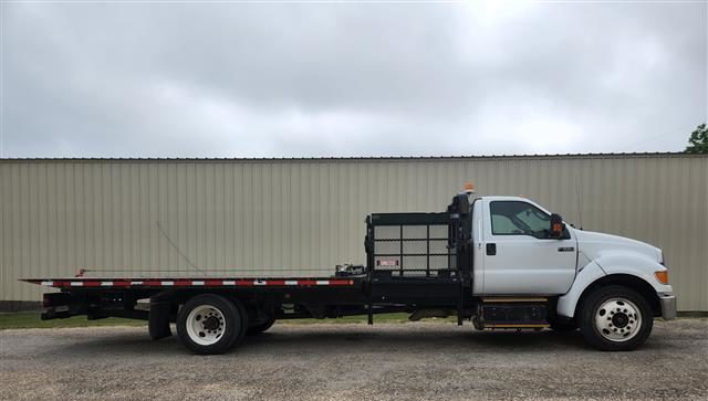 2013 Ford F-650 XLT Super Duty RWD