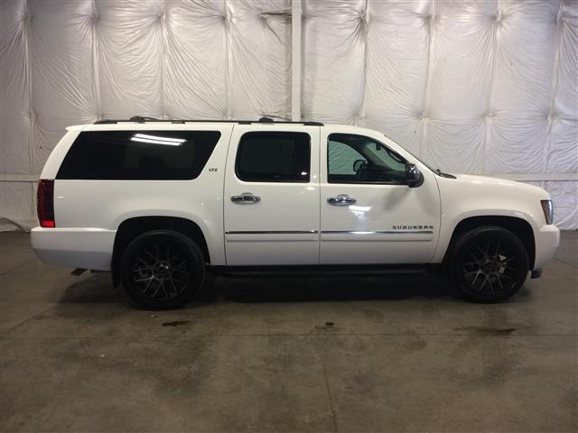 2013 Chevrolet Suburban LTZ 4WD