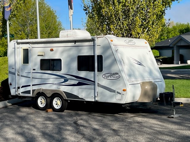 2005 R-Vision Trail Lite C19 Travel Trailer