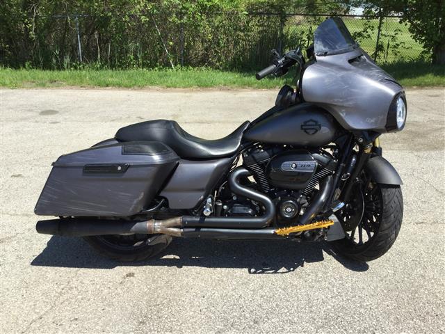 2017 Harley-Davidson Street Glide Special (FLHXS)