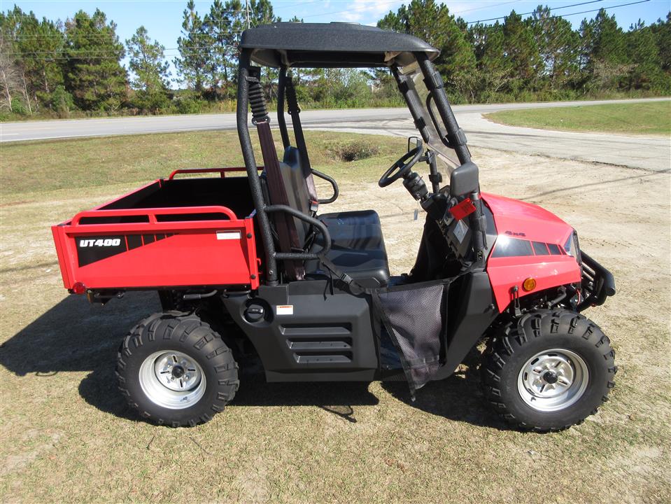 2020 Coleman UT400 4WD