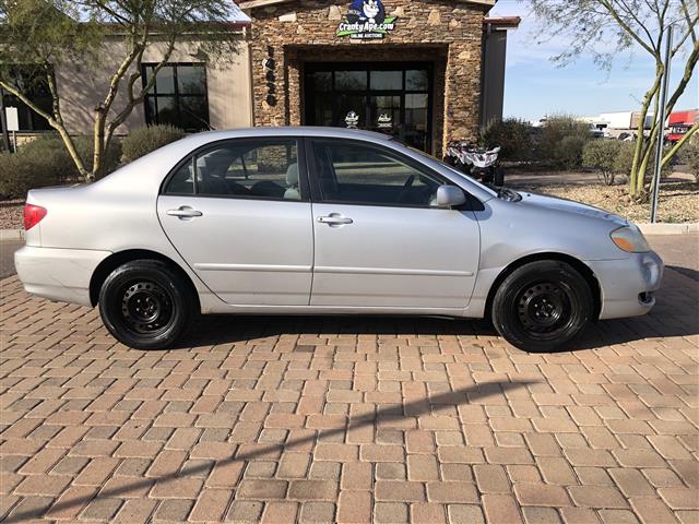 2005 Toyota Corolla LE