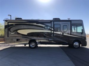 2012 Winnebago Sightseer M-30A