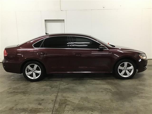 2013 Volkswagon Passat SE