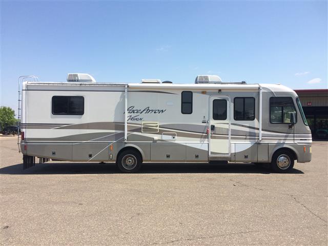 1999 Fleetwood Pace Arrow Vision