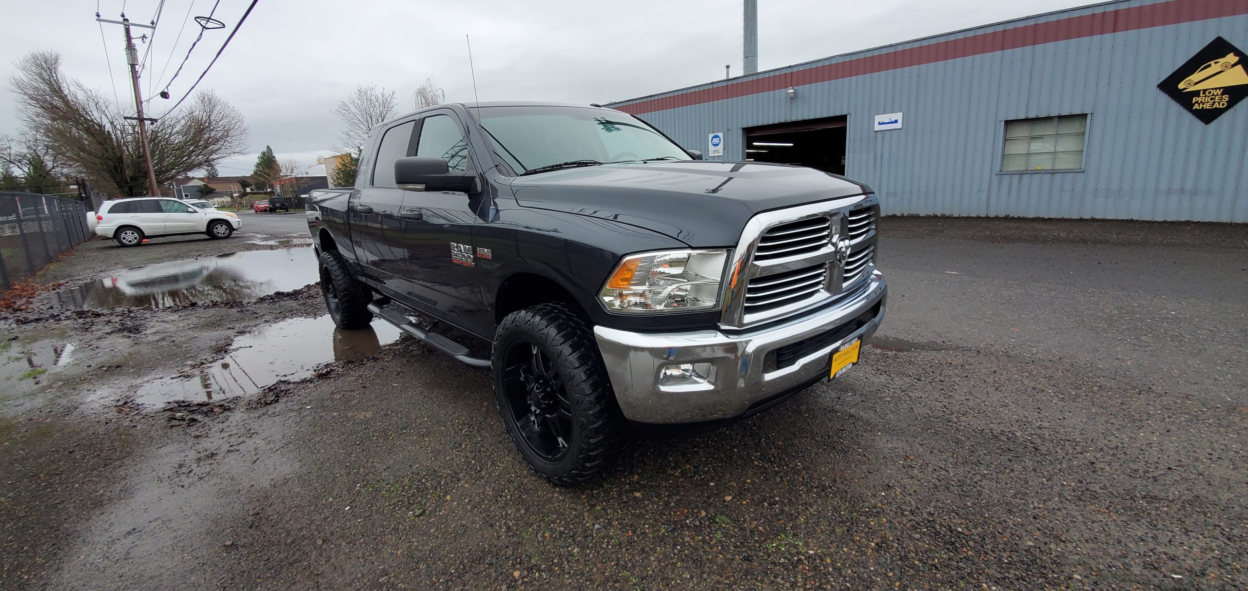 2013 Ram 2500 Mega Cab SLT Pickup 4D 6.33ft