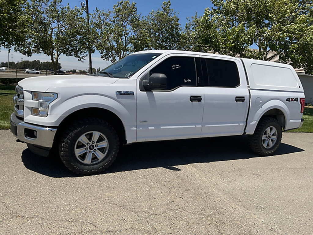 2016 Ford F150 4×4 Crew-Cab Pickup Truck
