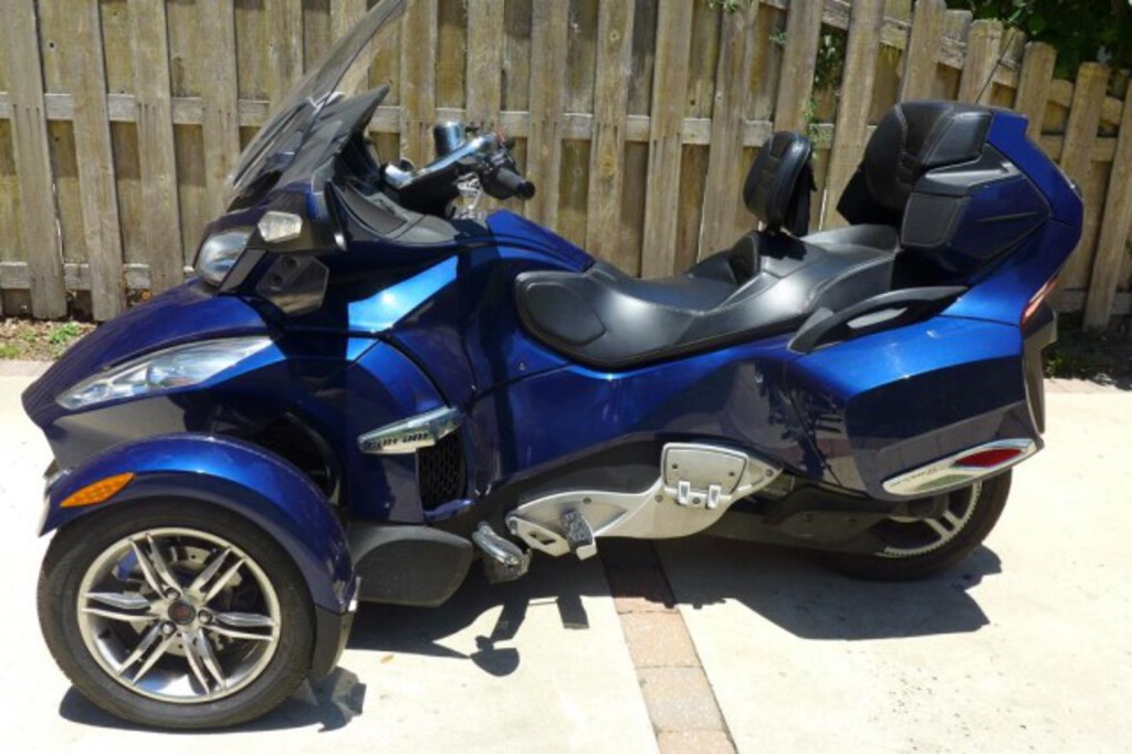 2010 CAN-AM SPYDER 998CC RT-S TOURING
