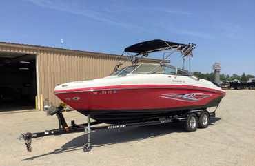 2008 Rinker Captiva 246 R-Series