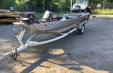 1985 Bass Tracker