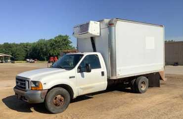 1999 Ford F350 12’ Refrigerated Box Truck