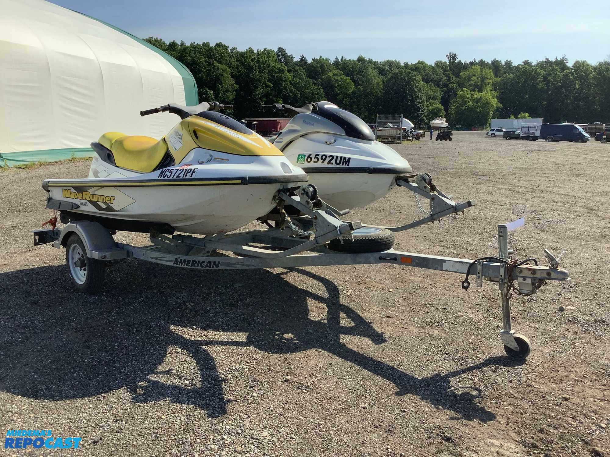 1998 Yamaha GP760 PLUS 2nd Personal Watercraft on Trailer