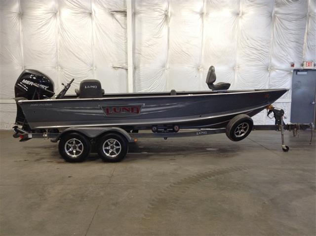 2014 Lund 2010 Pro Guide