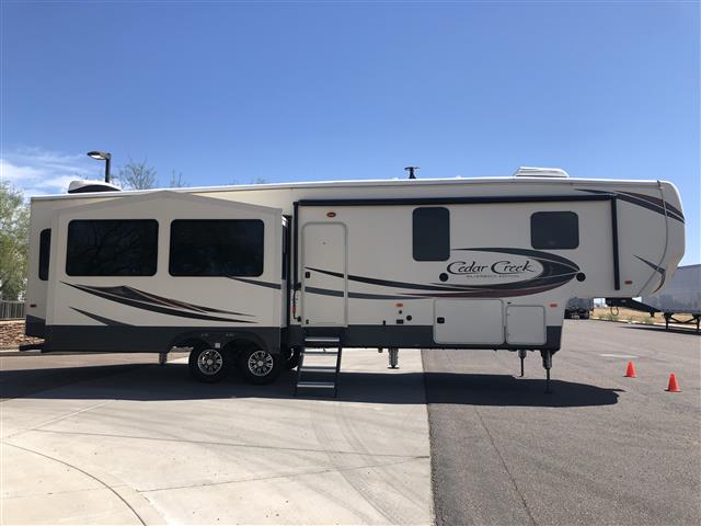 2019 Forest River Cedar Creek Silverback Edition 35IK