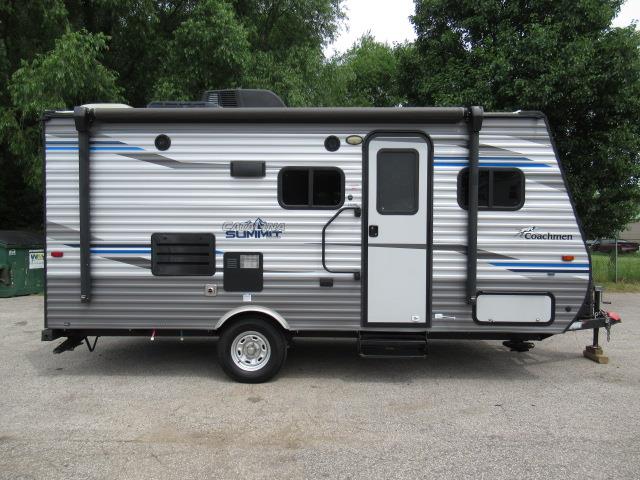 2019 Coachmen Catalina Summit 172BH