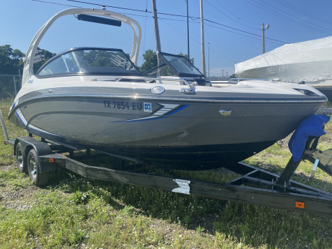 21′ – 2019 Yamaha 212 X E Series