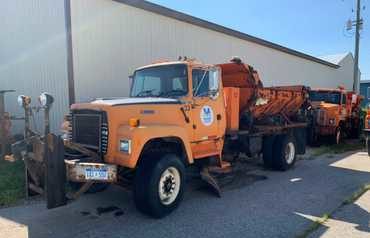 1995 FORD L9000 4×2 Cummins L10 with 231,438 Miles